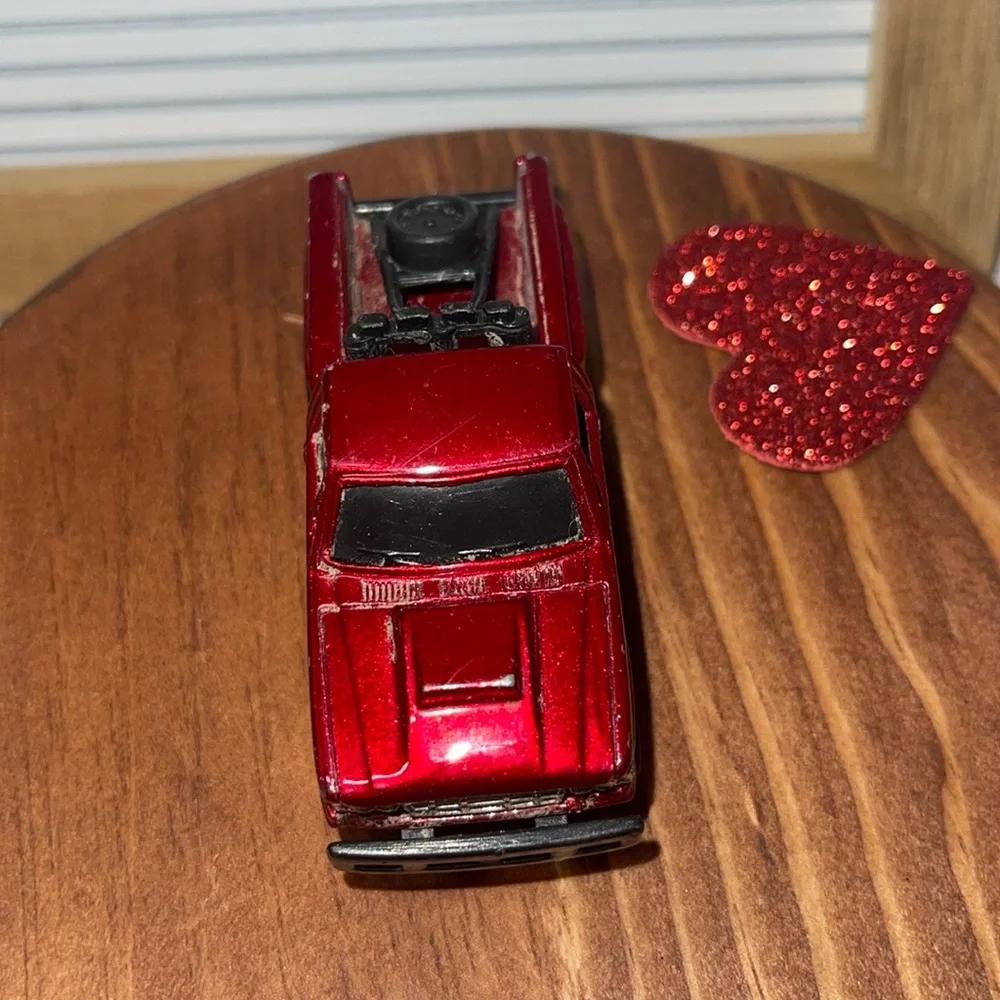 maisto red pick